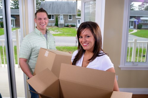 Storage and moving support for Earlscourt house removals
